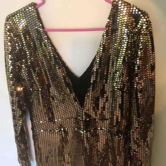 🎉HP Mirrored Sequin V-Neck Romper LARGE - Picture 5 of 6